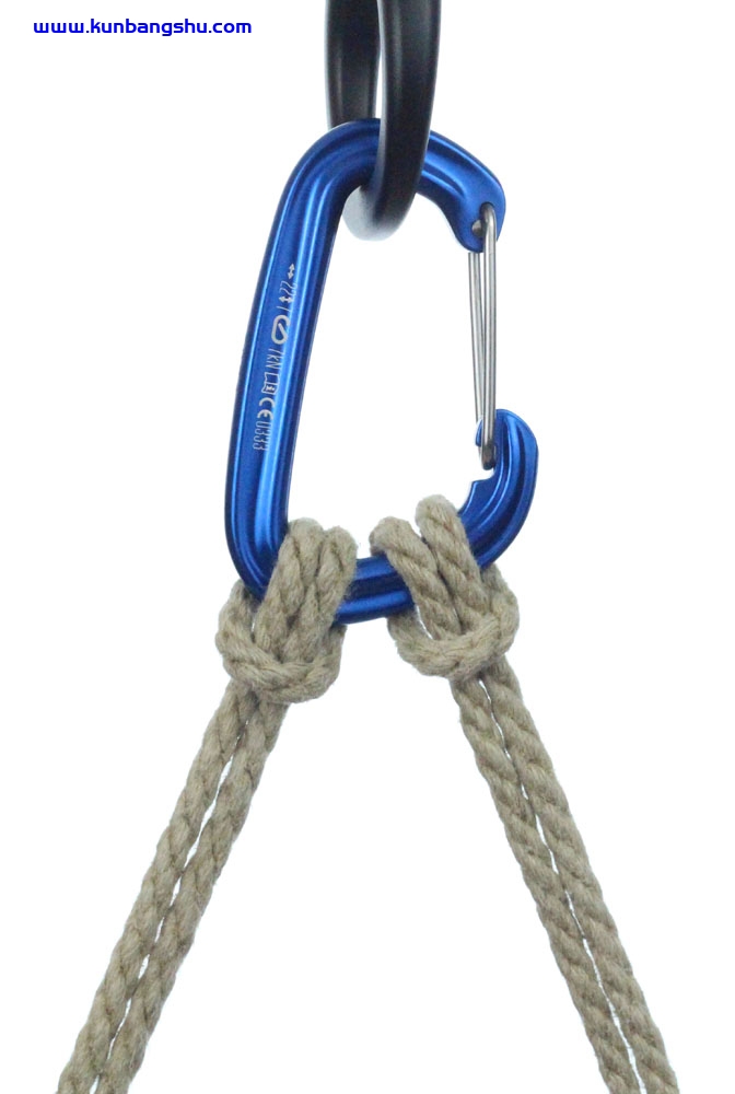 carabiner-tri-loaded-ok